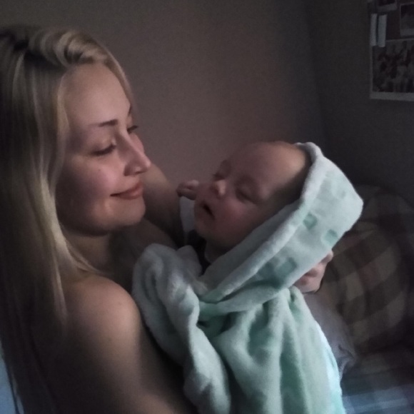 Meet your Posher, Claire - Picture 1 of 6